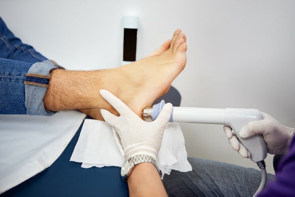 5 Non-surgical Treatment Options for Heel Pain | Foot Pain | Airrosti